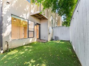 1505 N Haskell Avenue  5, Dallas Texas 75204