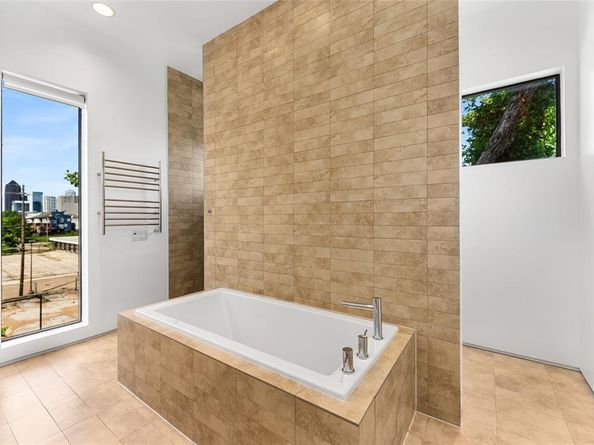 1505 N Haskell Avenue  5, Dallas Texas 75204