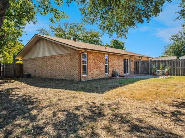 1605  San Antonio Lane , Garland Texas 75042