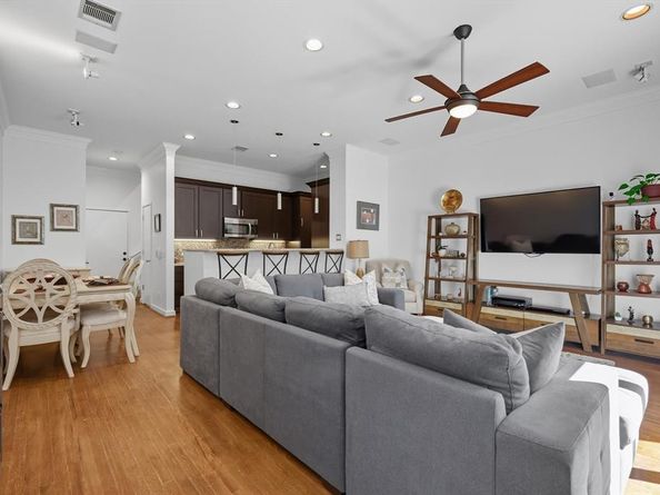 4125  Cole Avenue  7, Dallas Texas 75204
