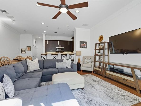4125  Cole Avenue  7, Dallas Texas 75204