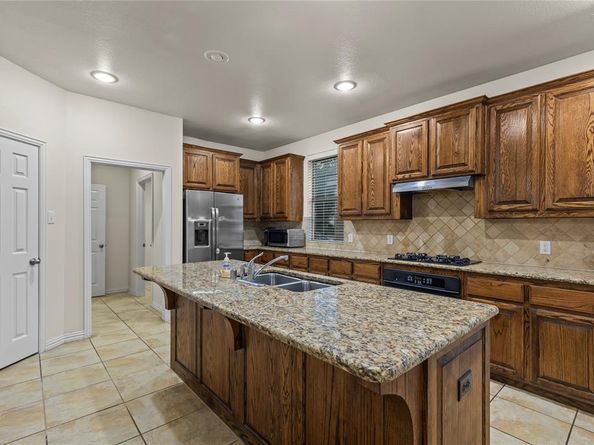 8302  Munich Drive , Rowlett Texas 75089