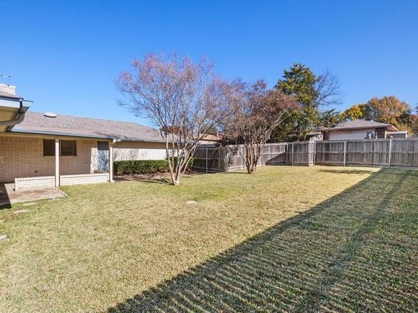 416  Newcastle Drive , DeSoto Texas 75115