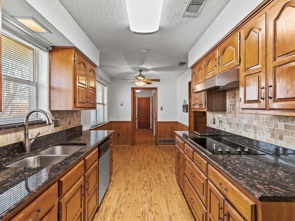 416  Newcastle Drive , DeSoto Texas 75115