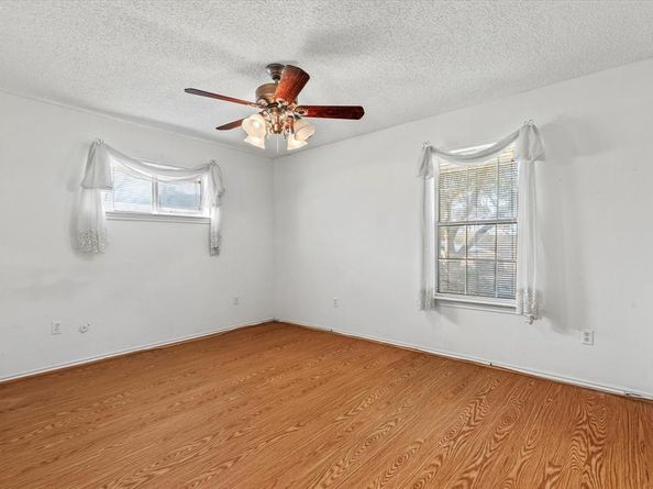 416  Newcastle Drive , DeSoto Texas 75115