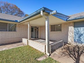 416  Newcastle Drive , DeSoto Texas 75115