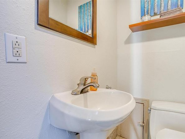 2710  Douglas Avenue  114, Dallas Texas 75219