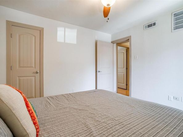 2710  Douglas Avenue  114, Dallas Texas 75219