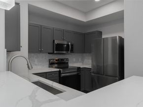330 E Las Colinas Boulevard  164, Irving Texas 75039