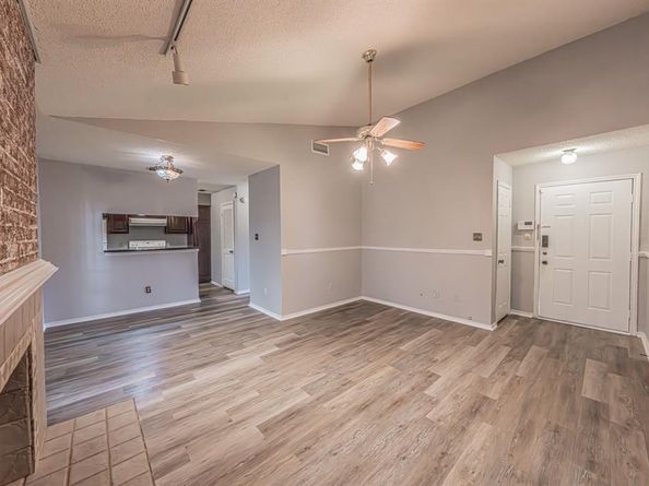 2101  Saint Michaels Drive  209, Arlington Texas 76011
