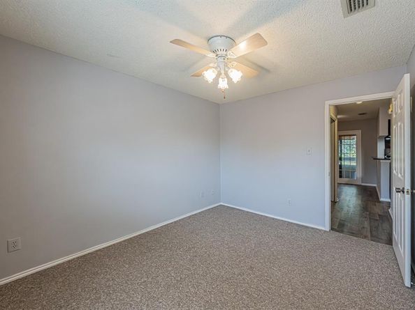2101  Saint Michaels Drive  209, Arlington Texas 76011