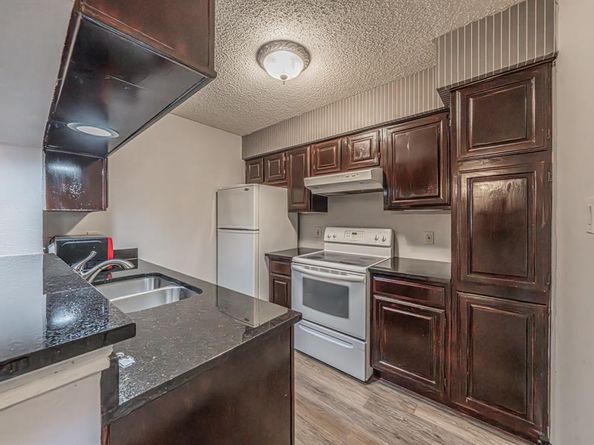 2101  Saint Michaels Drive  209, Arlington Texas 76011