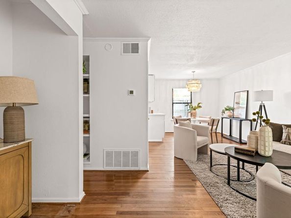 4944 N Hall Street , Dallas Texas 75235