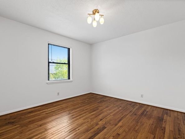 4944 N Hall Street , Dallas Texas 75235