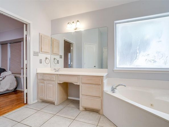 9129  River Trails Boulevard , Fort Worth Texas 76118