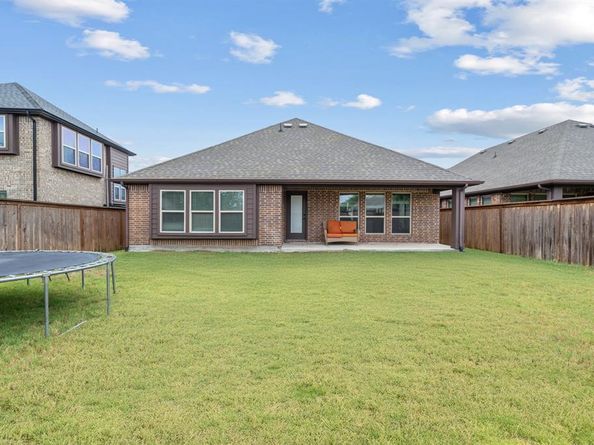 1609  Emerald Tree Place , Aubrey Texas 76227