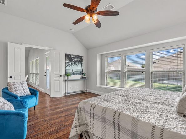1609  Emerald Tree Place , Aubrey Texas 76227