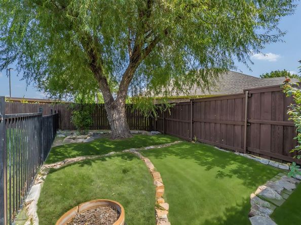 100  Lansdale Drive , McKinney Texas 75072