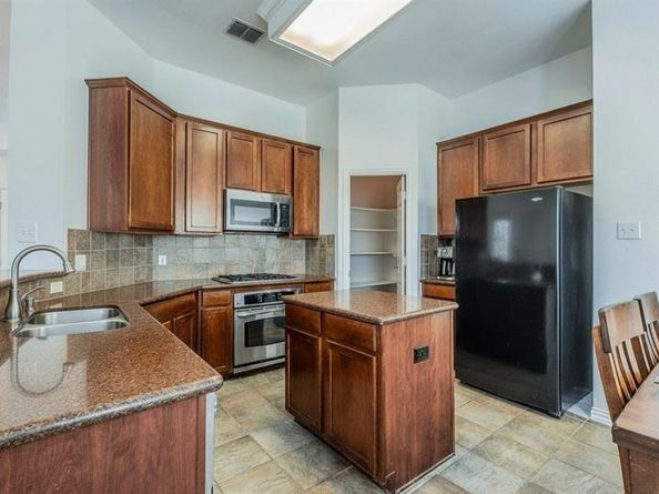 100  Lansdale Drive , McKinney Texas 75072