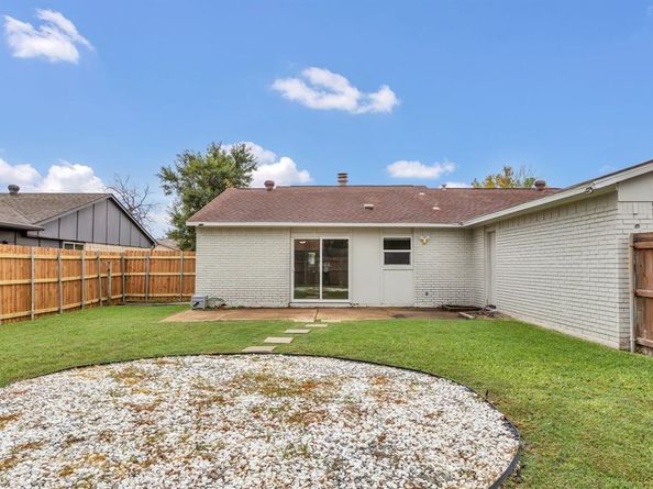 8401  Woodside Road , Rowlett Texas 75088