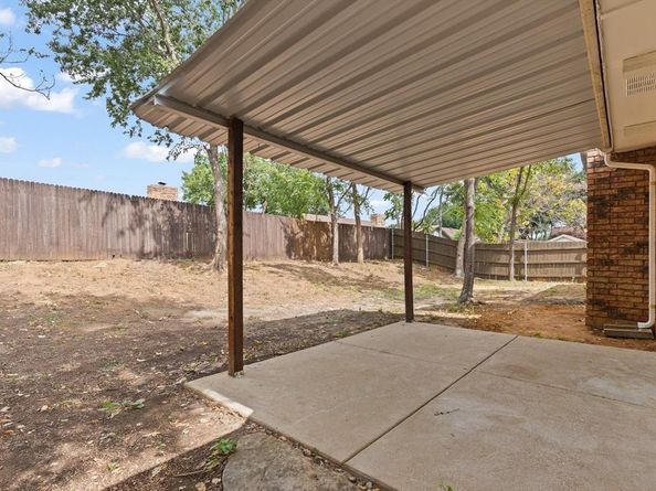 7805  Bermejo Road , Fort Worth Texas 76112