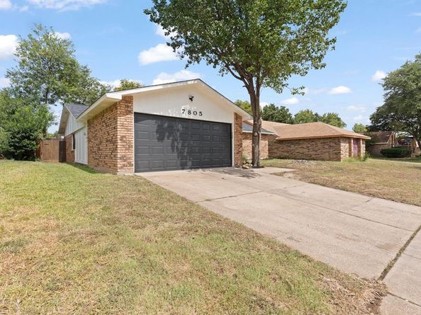 7805  Bermejo Road , Fort Worth Texas 76112
