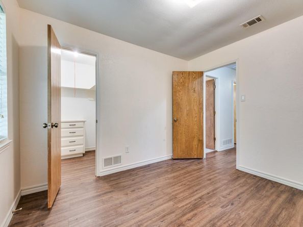 4411  Willow Bend Drive , Arlington Texas 76017