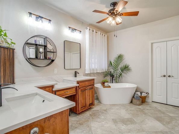 8963  Little Reata Trail , Benbrook Texas 76126