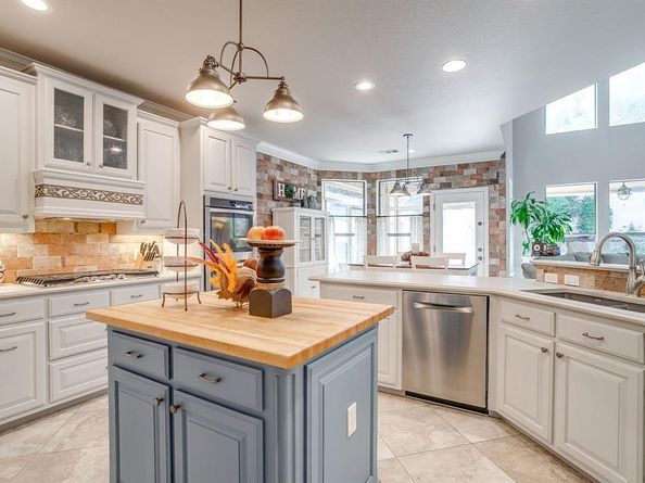 8963  Little Reata Trail , Benbrook Texas 76126