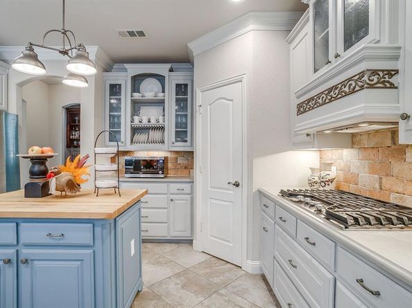 8963  Little Reata Trail , Benbrook Texas 76126