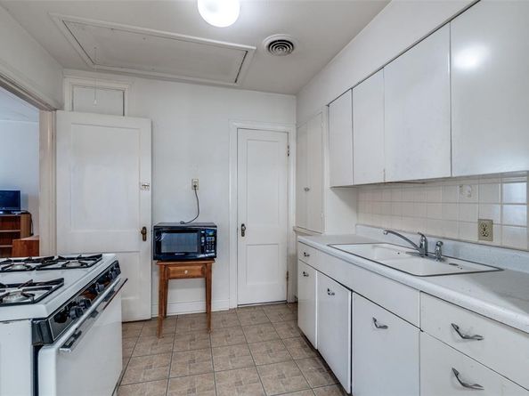 4501-4503  Highview Street , Cockrell Hill Texas 75211