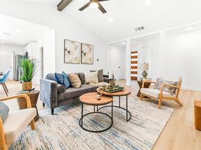 902  Warrington Court , Arlington Texas 76014