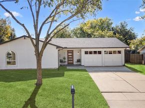 902  Warrington Court , Arlington Texas 76014