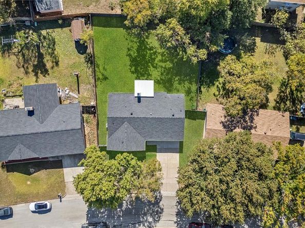 902  Warrington Court , Arlington Texas 76014