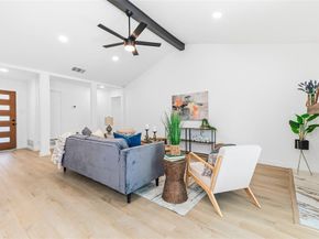 902  Warrington Court , Arlington Texas 76014