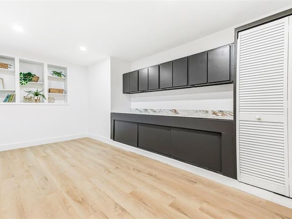 902  Warrington Court , Arlington Texas 76014