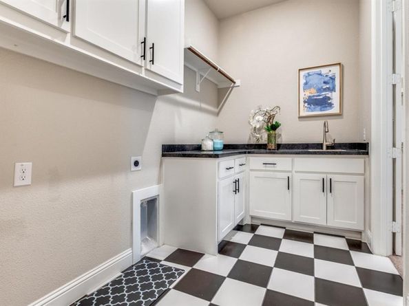 1403  Laurel Green Court , Arlington Texas 76005