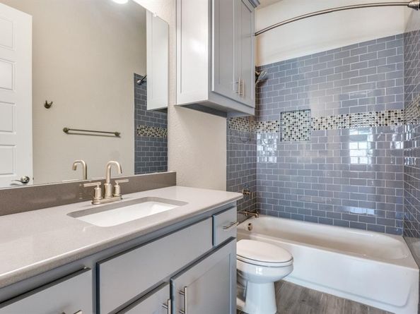 1403  Laurel Green Court , Arlington Texas 76005