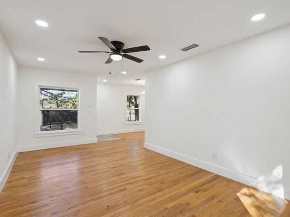 1626  Crest Ridge Drive , Dallas Texas 75228