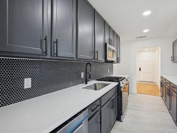 1626  Crest Ridge Drive , Dallas Texas 75228