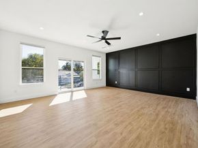 1035  Strickland Street , Dallas Texas 75211