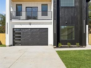 1035  Strickland Street , Dallas Texas 75211