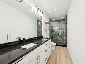 1035  Strickland Street , Dallas Texas 75211