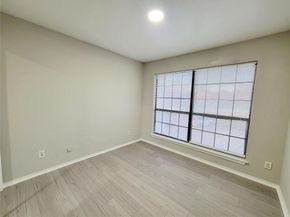 5722  Marvin Loving Drive  228, Garland Texas 75043