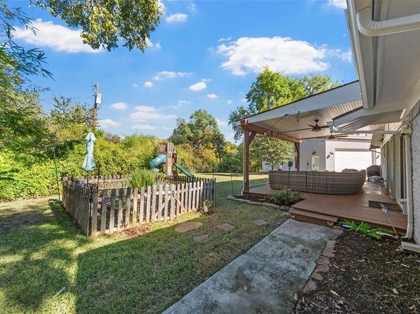 1112  Ridgeway Circle , Richardson Texas 75080