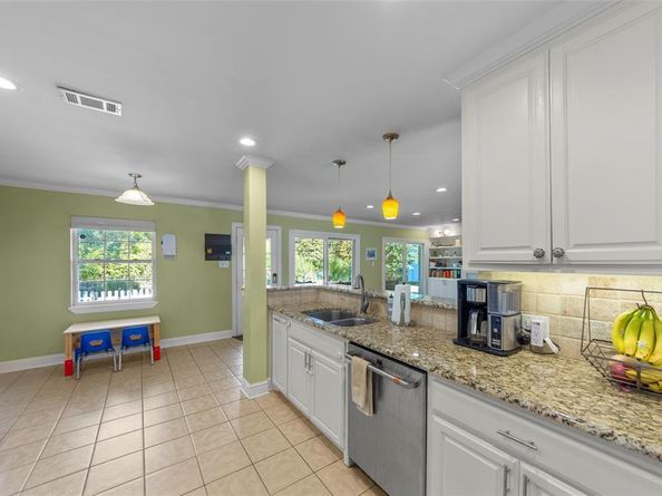 1112  Ridgeway Circle , Richardson Texas 75080