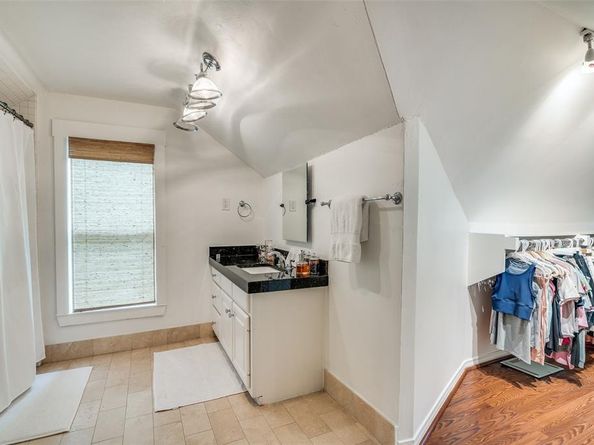 5947  Goodwin Avenue , Dallas Texas 75206