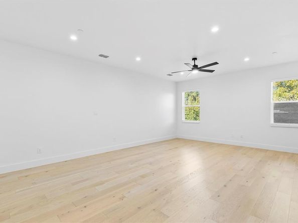 1147 N Madison Avenue  104, Dallas Texas 75208