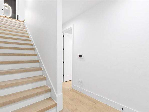 1147 N Madison Avenue  104, Dallas Texas 75208