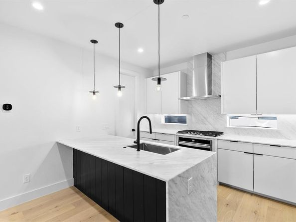 1147 N Madison Avenue  104, Dallas Texas 75208